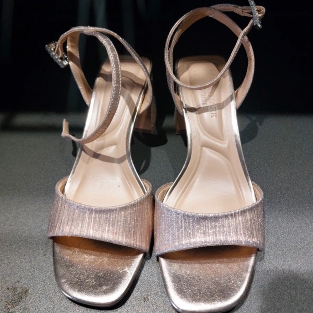 Chic Women's Heels in Metallic Rose Gold